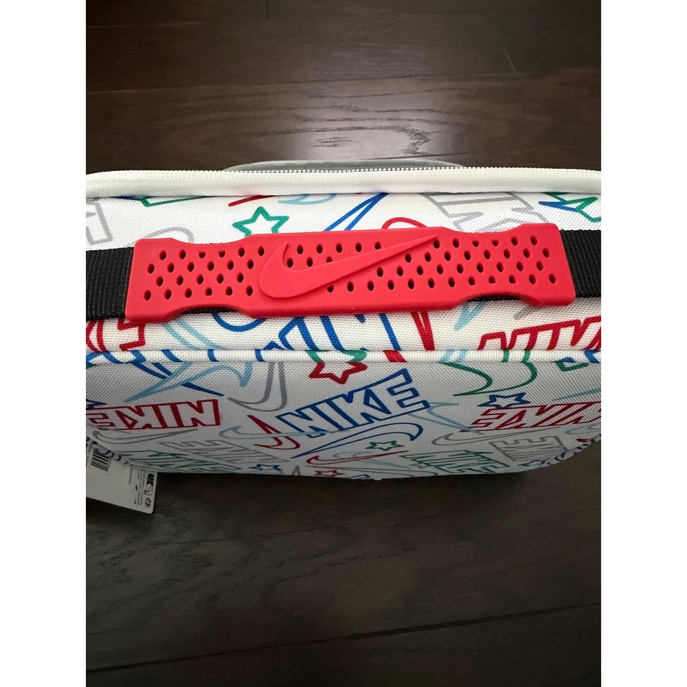 Nike Hard Shell Lunch Box White Multi Swoosh Logo Star Print 4L 9A2929-W4H NEW - Picture 11 of 13